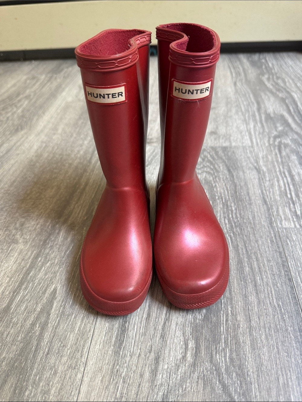 Hunter Glossy Crimson Tall Rain Boots
